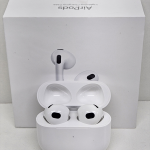 airpods-tercera-generacion-con-caja-su-estuche-de-carga-y-cable-2025051900005