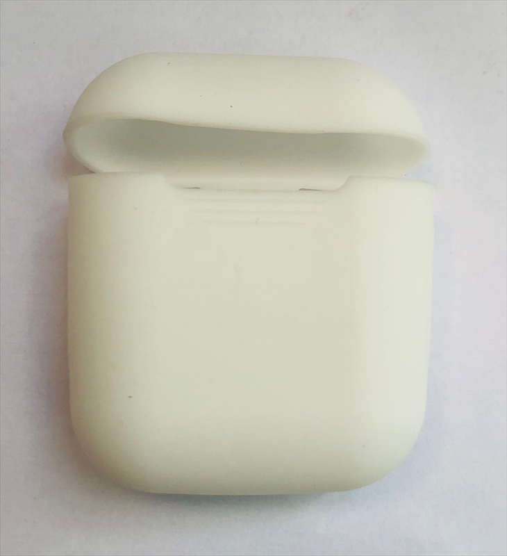 estuche-airpods-de-silicon-blanco-codigo-13-20180807003