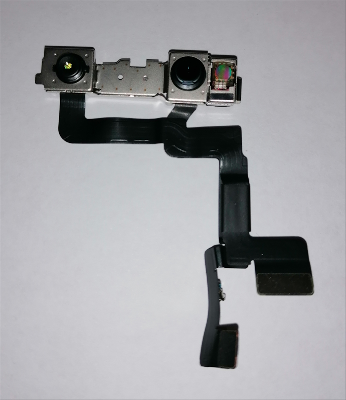 camara-frontal-iphone-11-20201009015