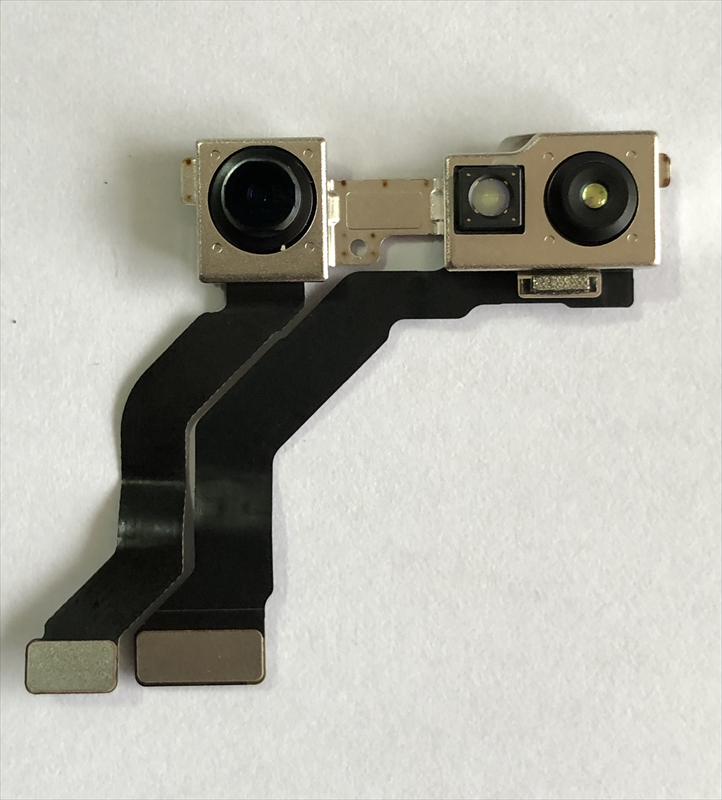 camara-frontal-iphone-13-mini-202204220007