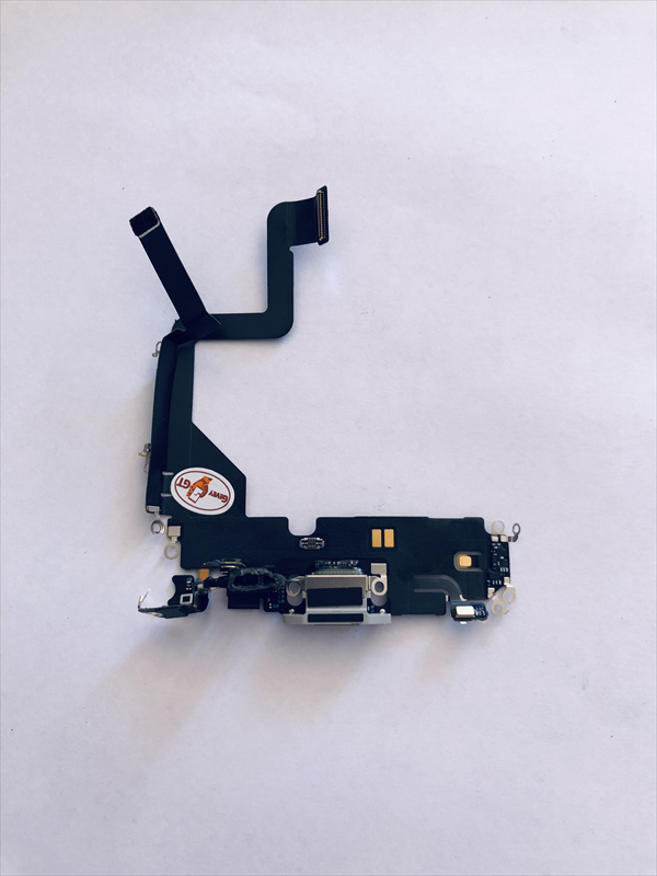 conector-de-carga-iphone-14-pro-2023020900013