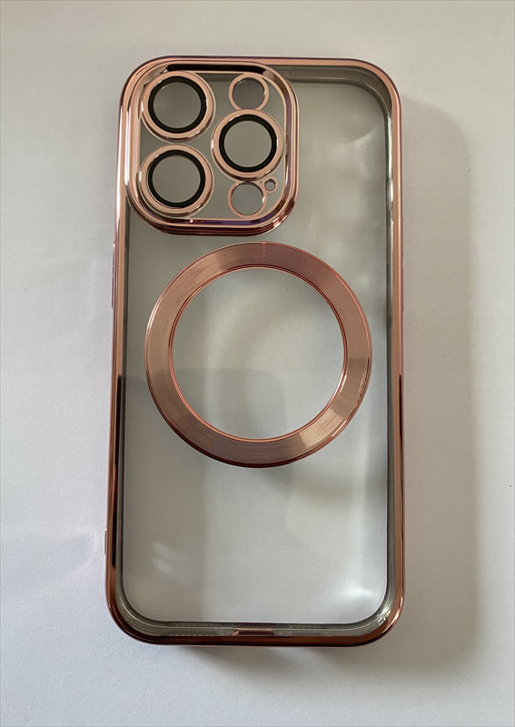 estuche-iphone-15-pro-transparente-cromado-con-cubre-camara-magsafe-color-dorado-2023101800013